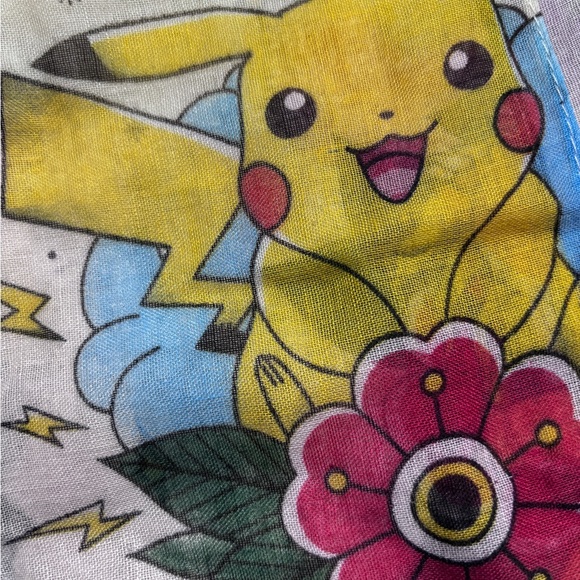 2017 Loungefly Pokémon Oblong Scarf - Picture 5 of 9
